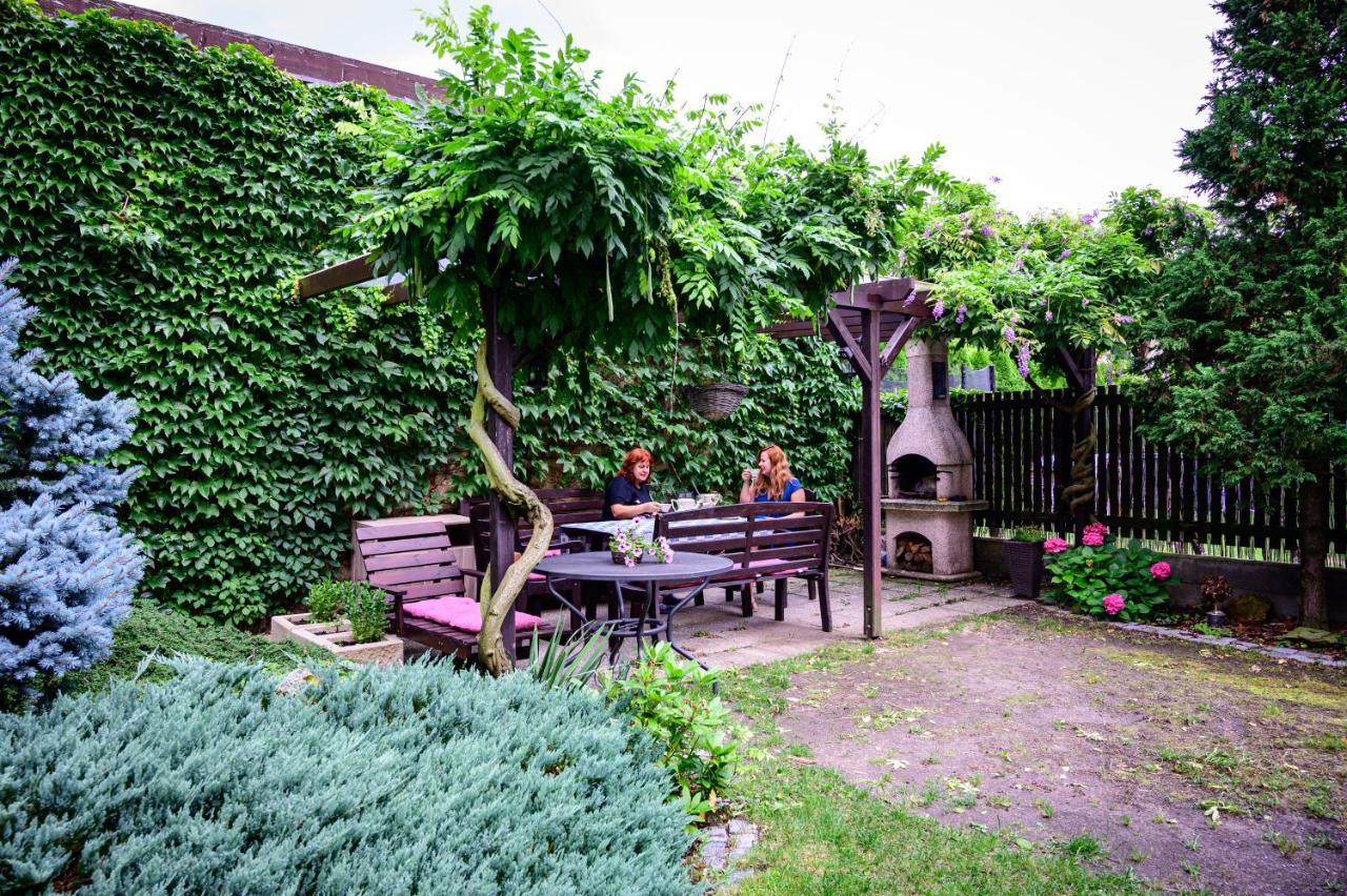 Vila Lumir Podebrady Exterior photo